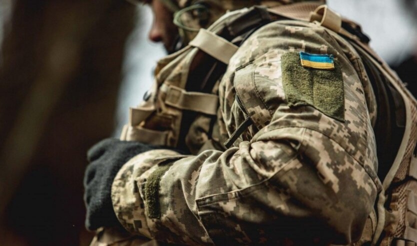 «Слишком много слоняются по Украине»: американский генерал призвал мобилизовать максимальное число украинцев