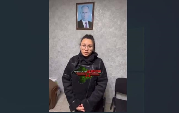 У Криму вчительку звільнили за пісню українською мовою
