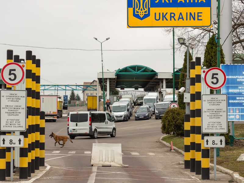 Україна та Молдова домовилися зменшити час перетину кордону для громадян та вантажів