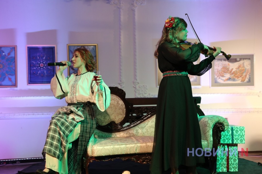 «Вечорниці у Кайдаша – 2: в Миколаївському театрі показали новорічний квартирник (фоторепортаж)