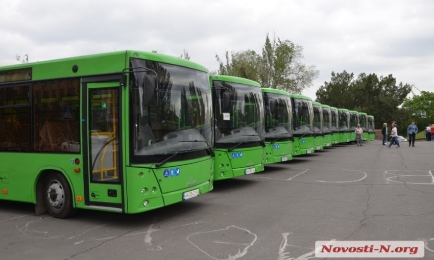 В Николаеве временно нашли перевозчика на автобусный маршрут №17