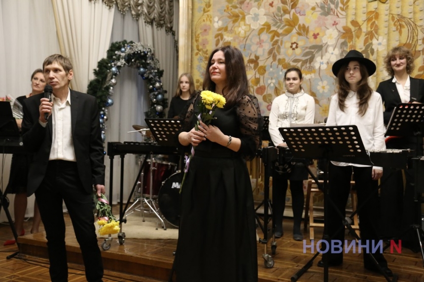 Музика для душі та серця: у Миколаєві виступили юні музиканти (фоторепортаж)