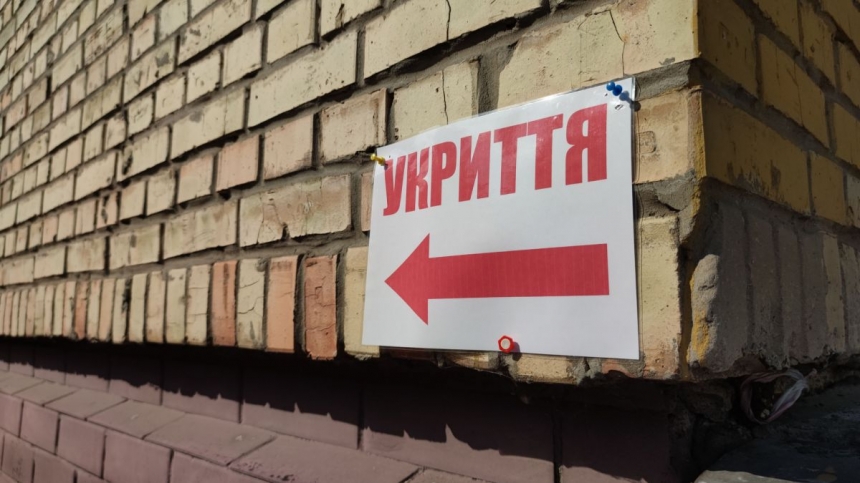 За год жители Николаевской области провели в коридорах и подвалах в общей сложности 37 дней
