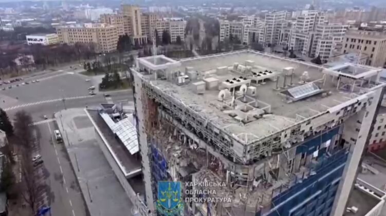 З'явилося відео наслідків ракетного удару по готелю Kharkiv Palace у центрі Харкова