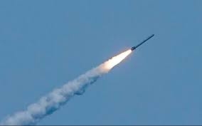 Киев под массированным обстрелом: работает ПВО