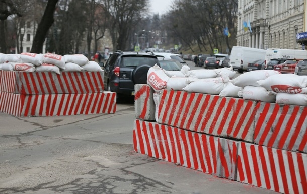 Полиции и ТЦК приказали проверять мужчин на мобильных блокпостах Киева и области