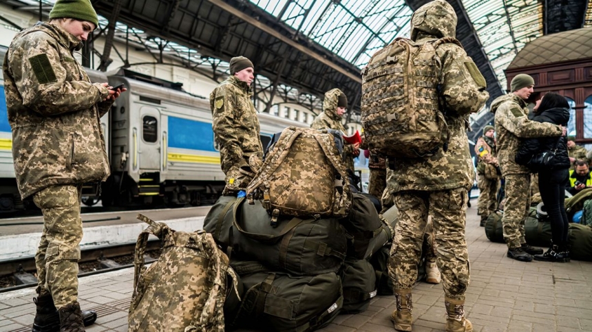 Правила бронювання військовозобов'язаних в Україні можуть змінити: розглядають три варіанти