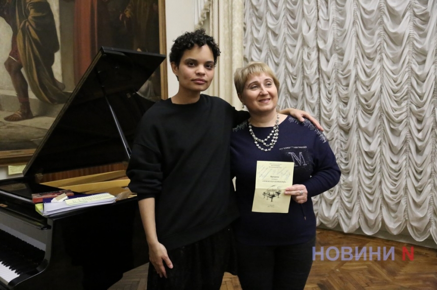 Новорічна Шопеніана: у Миколаєві виступила піаністка Антуанетта Міщенко (фото)