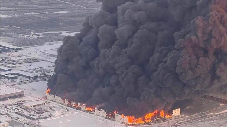 Пожар в Петербурге стал крупнейшим в истории российской торговли: названа причина возгорания