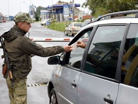 Кто из депутатов скрылся из Украины во время войны: список