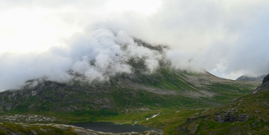 Ученые обнаружили, как на самом деле горы формируют облака