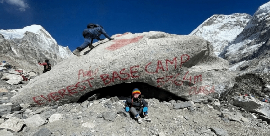Двухлетний мальчик из Глазго поднялся на Эверест