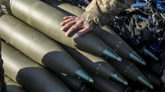 Украина сообщила, что сталкивается с «критической» нехваткой артиллерийских снарядов, – Bloomberg