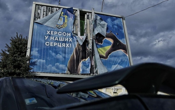 У Херсоні через обстріл масово зникло світло