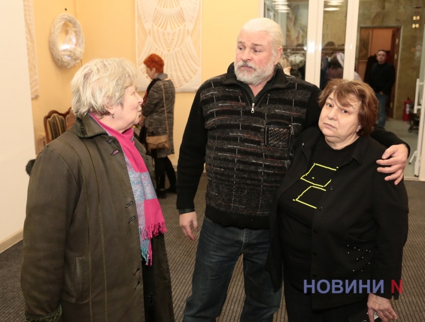 Между черным и белым: в Николаеве открылась выставка Елены Маркитан (фоторепортаж)