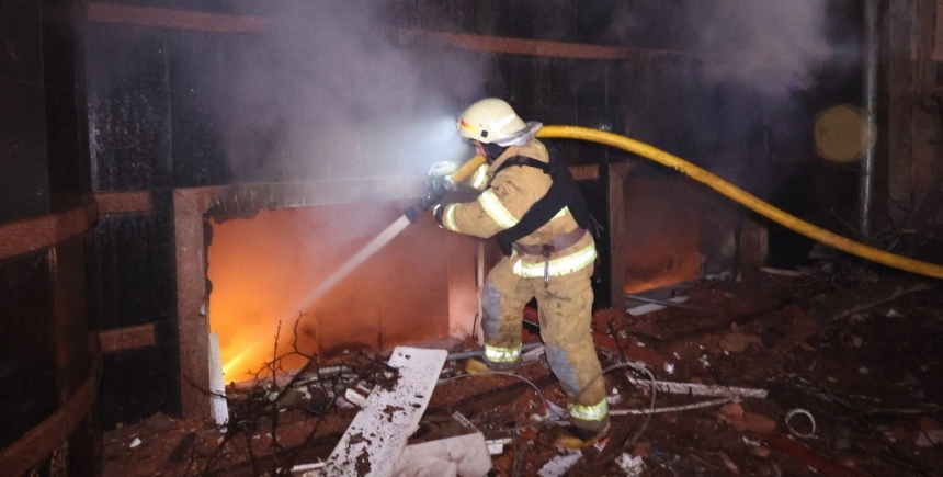 Зруйновано готель, є постраждалі: ЗС РФ завдали удару по Харківській області 