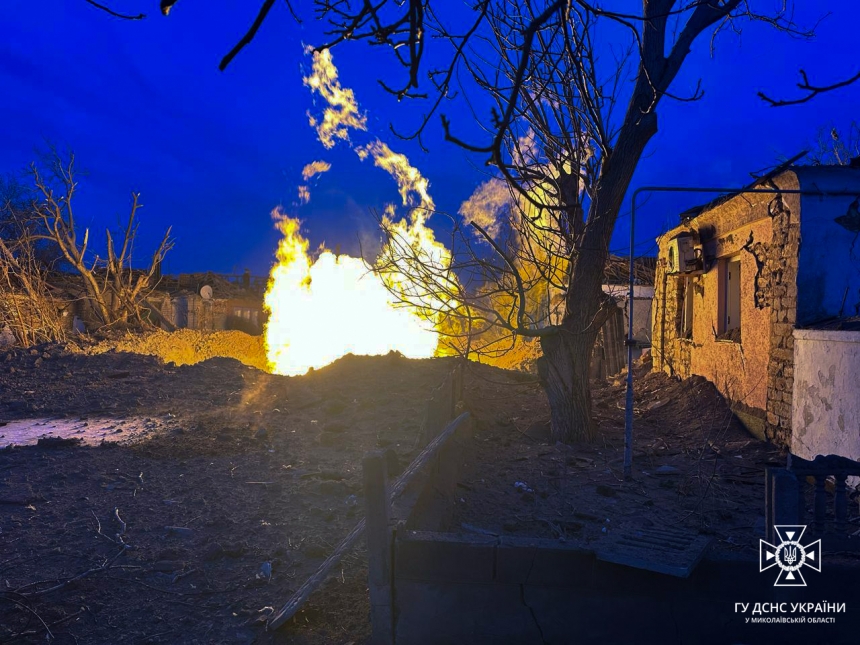 Ракетний удар по Миколаєву: рятувальники показали фото та відео з висоти