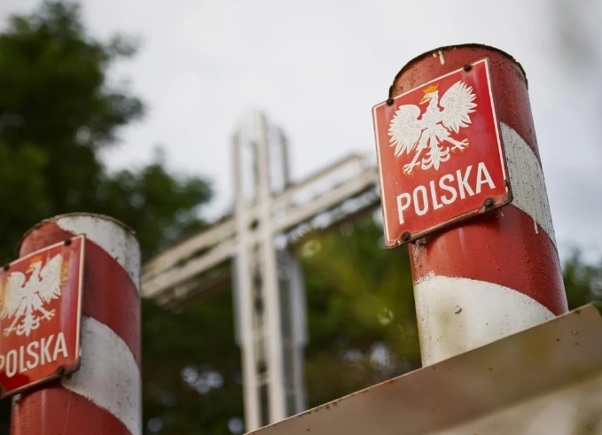 Украинско-польскую границу заблокировали для всех видов транспорта