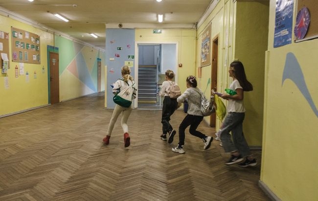 Весняні канікули 2024: коли і скільки відпочиватимуть школярі в Україні
