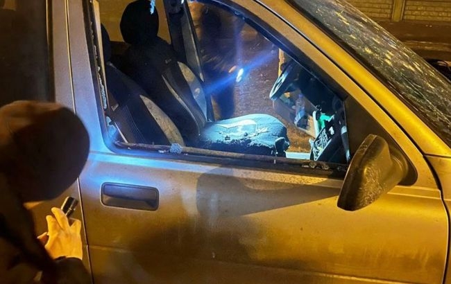В Чернигове взорвался автомобиль с людьми