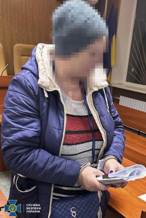 За роботу на росіян СБУ затримала вчительку молодших класів, яка била дітей
