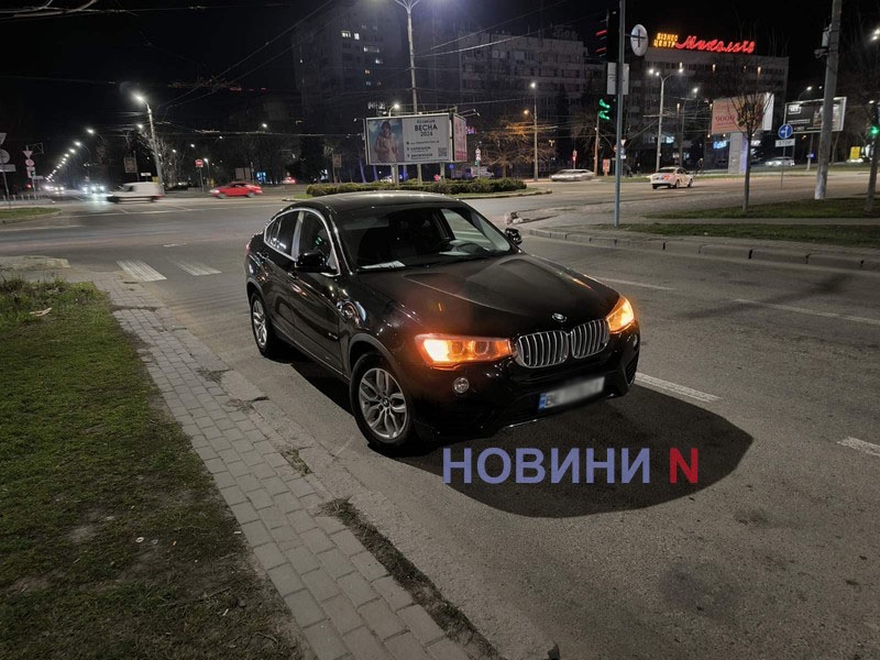В центре Николаева столкнулись BMW и Volkswagen