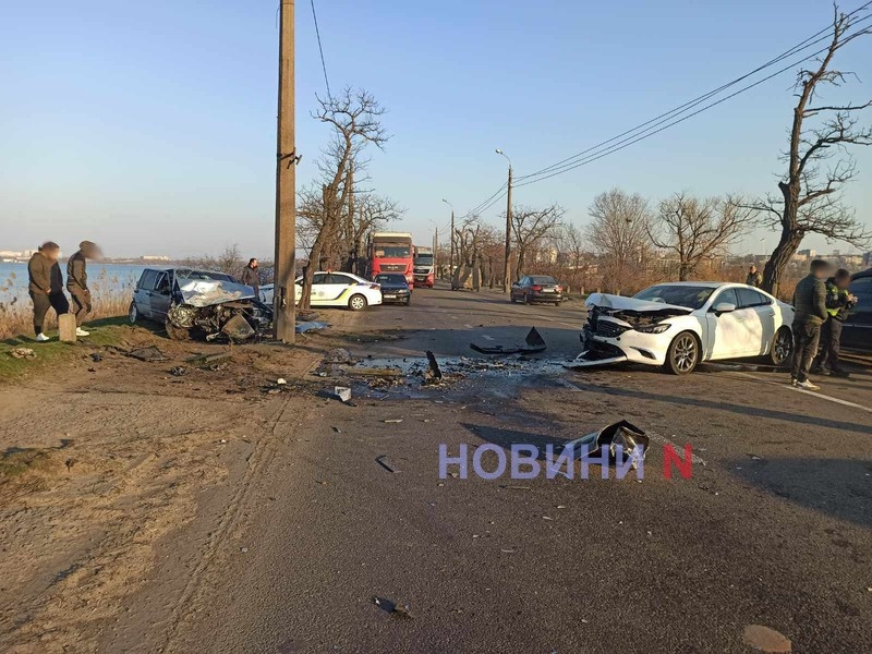 Появились подробности ДТП на мосту в Николаеве (фото, видео)