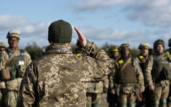 Навіть без повістки. Чоловікам в одному з районів Дніпропетровської області наказали прийти до ТЦК