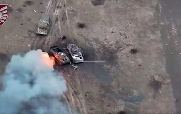 Миколаївські десантники показали знищення техніки РФ у Донецькій області (відео)
