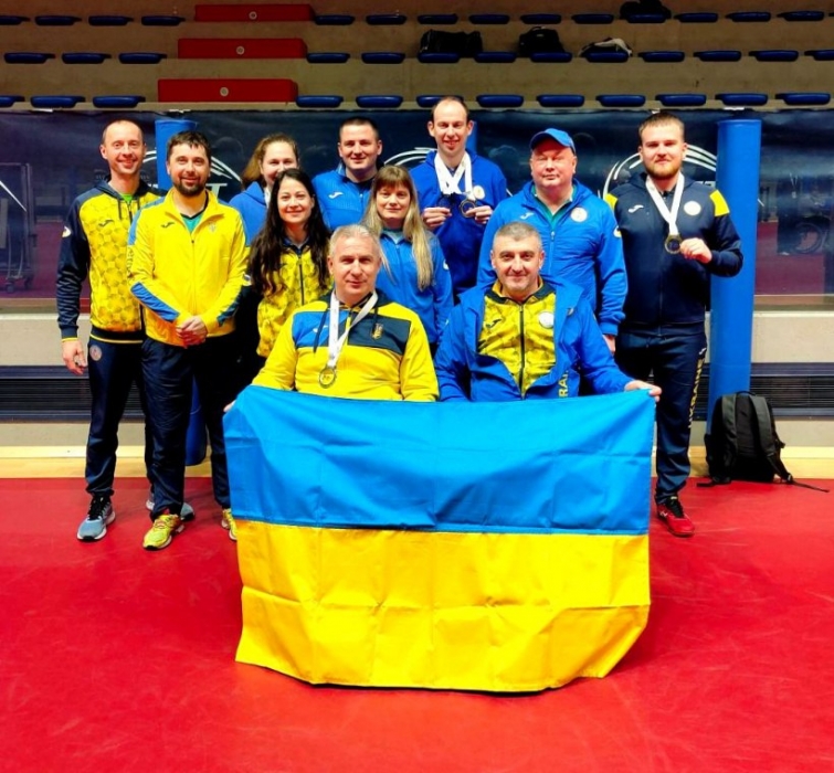 Николаевские теннисистки завоевали три медали на турнире в Италии