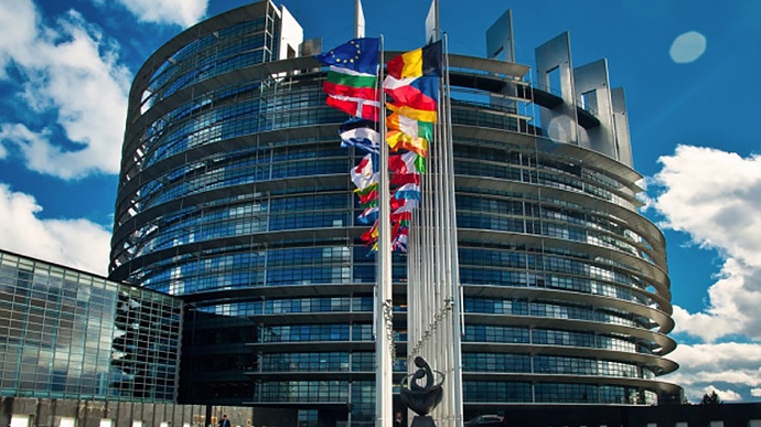 Европарламент принял первый в мире закон об ограничении искусственного интеллекта