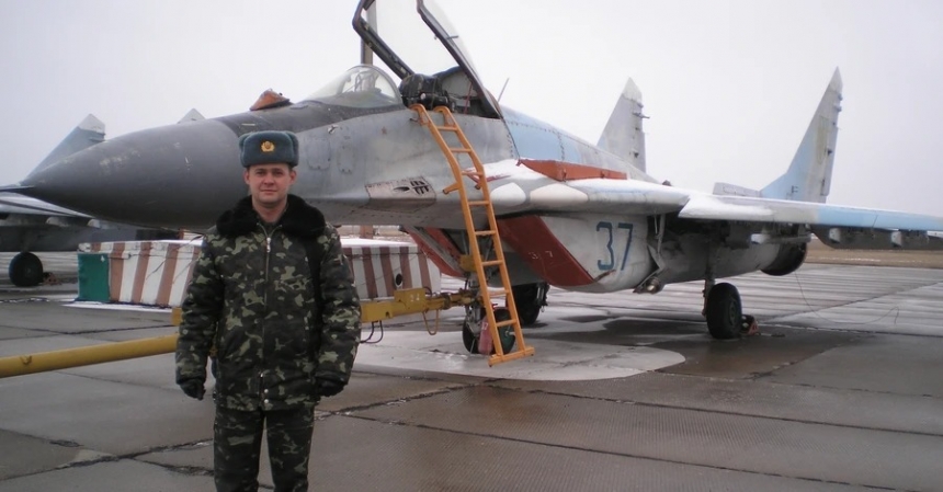 Миколаївський льотчик направив підбитий літак на колону ворога: просять присвоїти звання Героя
