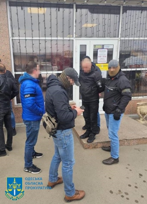 Одеського поліцейського зловили під час одержання хабаря