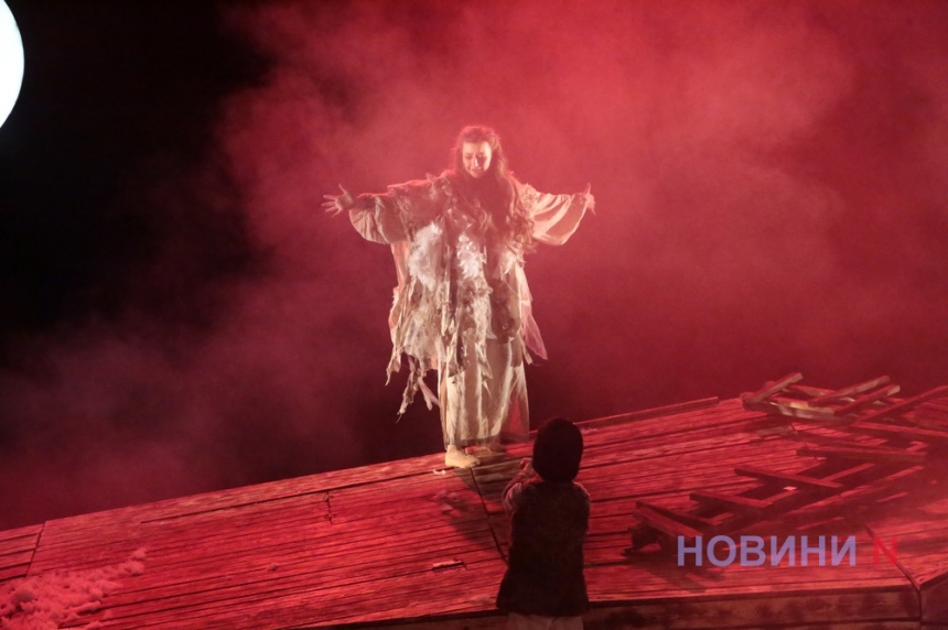 «Катерина»: на сцені миколаївського театру відбувся прем'єрний показ пластичної драми за мотивами поеми великого Кобзаря (фоторепортаж)