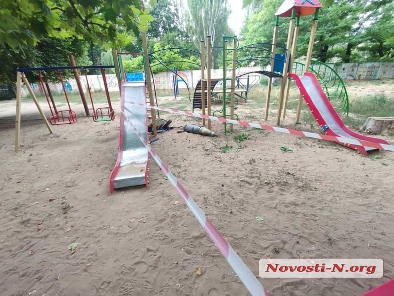 Сенкевич сообщил, что в Николаеве не будут ремонтировать детские площадки