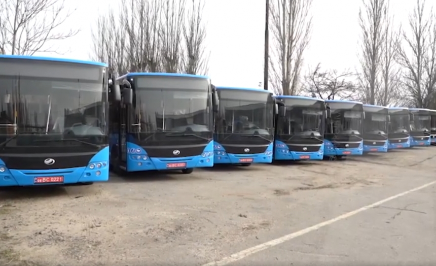Дания подарила Николаеву 12 украинских автобусов