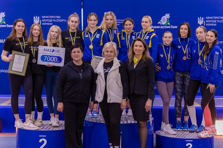 Николаевские фехтовальщики завоевали медали чемпионата Украины в командных соревнованиях
