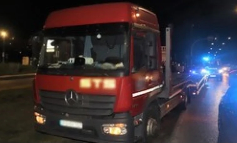 В Польше украинец остановил грузовик с мертвым водителем за рулем