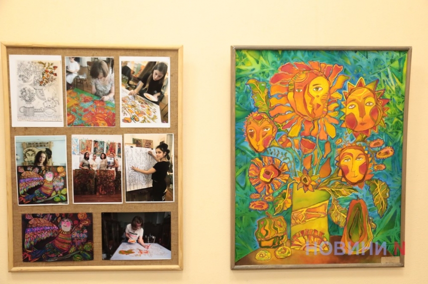 Краса природи у батику: в Миколаєві відкрилася виставка учнів художньої школи (фото)