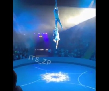 У запорізькому цирку акробати під час виступу зірвалися з висоти (відео)