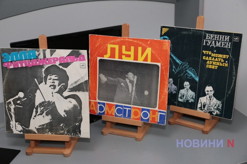 Джаз не стиль, а настрій: у Миколаївській бібліотеці відзначили день Джаза (фоторепортаж)