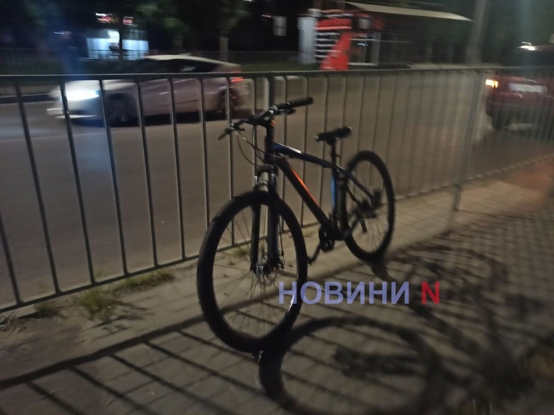В Николаеве «Субару» сбил велосипедиста, ехавшего по переходу (фото)