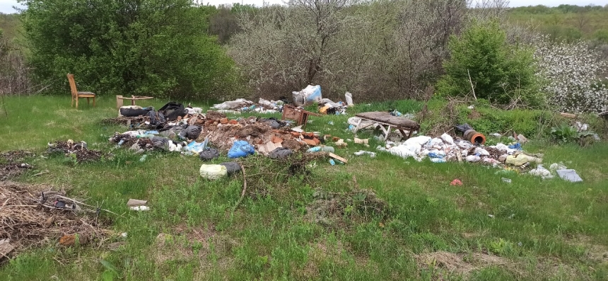 Общество Николаевской области завалили мусором: требуют убрать