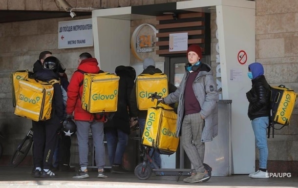 В Украине возник скандал из-за бронирования работников Glovo, Visa, Favbet Tech