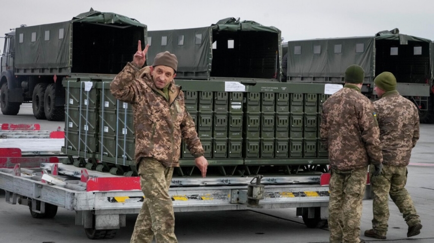 Украина получила военную помощь от Британии