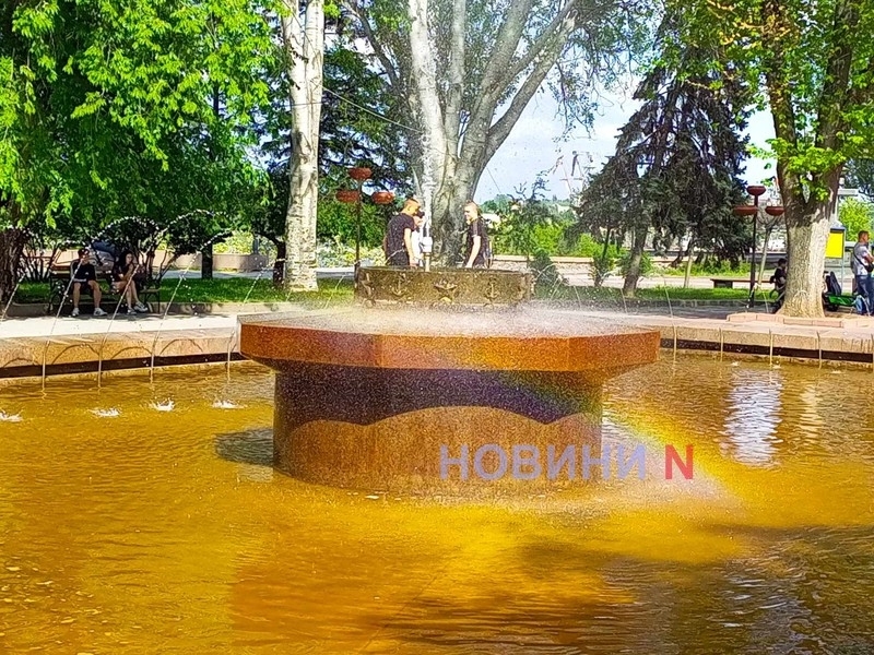 Мер Миколаєва розповів, чому не запускається фонтан на Сірій площі