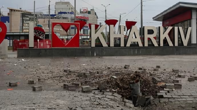 Росіяни знову вдарили по центру Харкова: є постраждалі