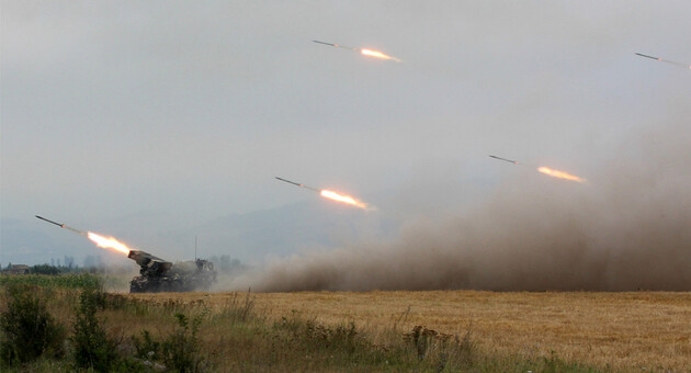 Ворог вів артобстріли Миколаївської області, - зведення ОВА