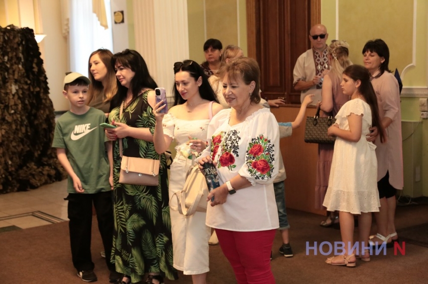 Дети – будущее Украины: в николаевском театре отметили День защиты детей (фото, видео)