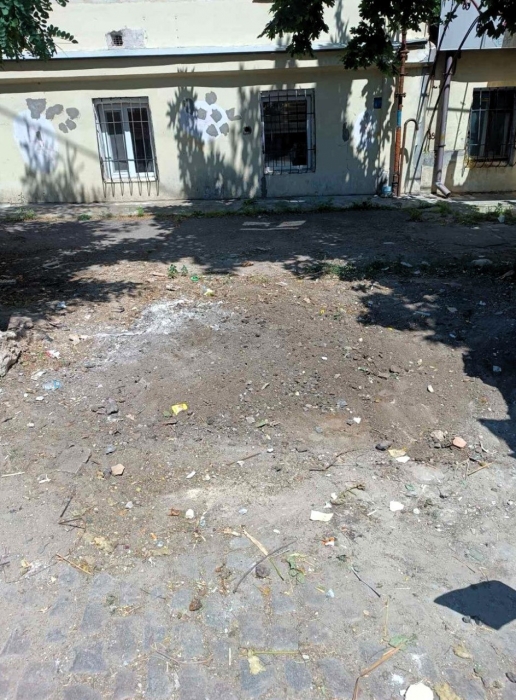 Мешканець поскаржився на сміттєзвалище у центрі Миколаєва: після втручання інспекції його прибрали